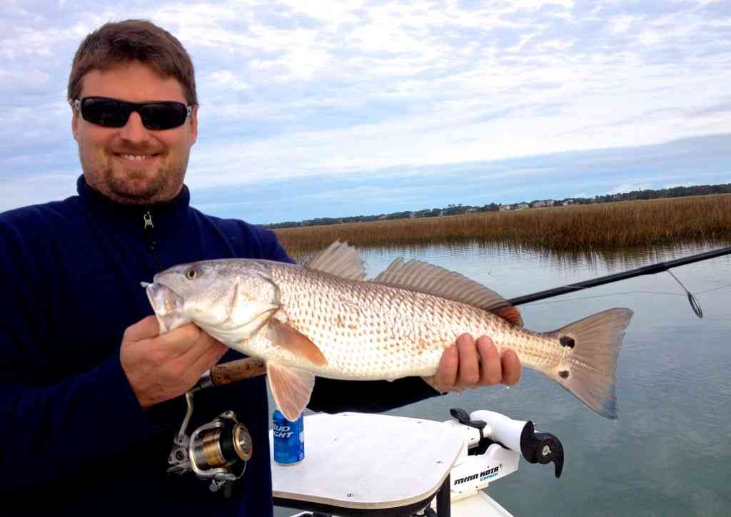 a picture of South Carolina Inshore/Nearshore Fishing Calendar 2026 with Carolina Guide Service