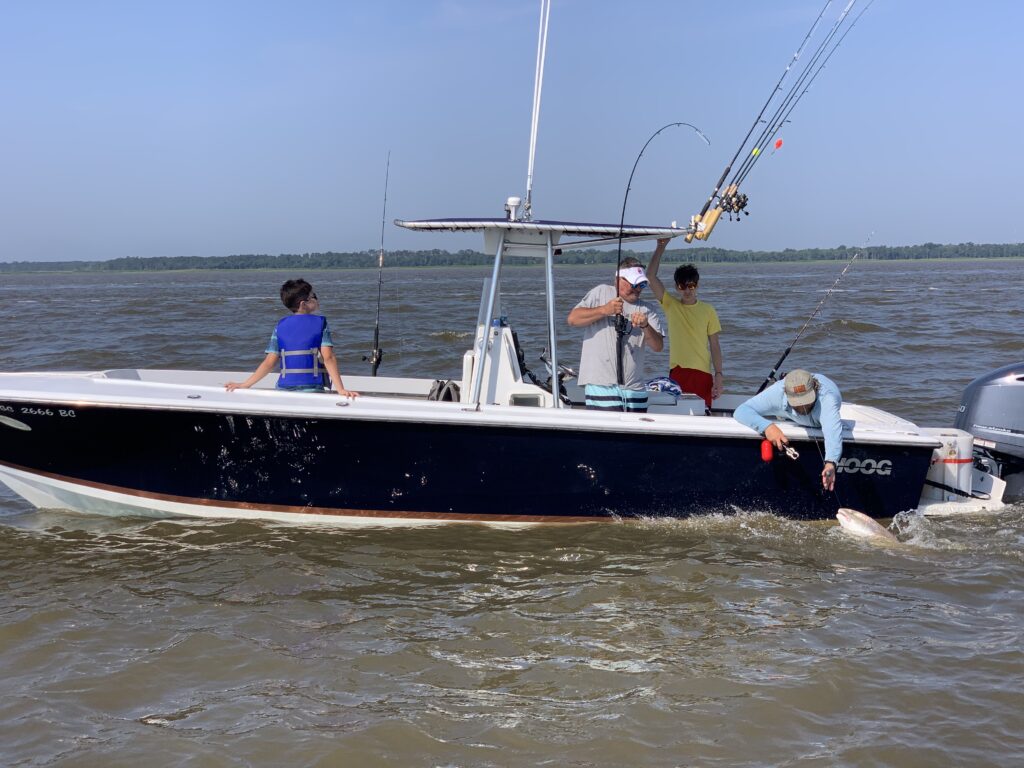 23ft Hoog Charter Fishing